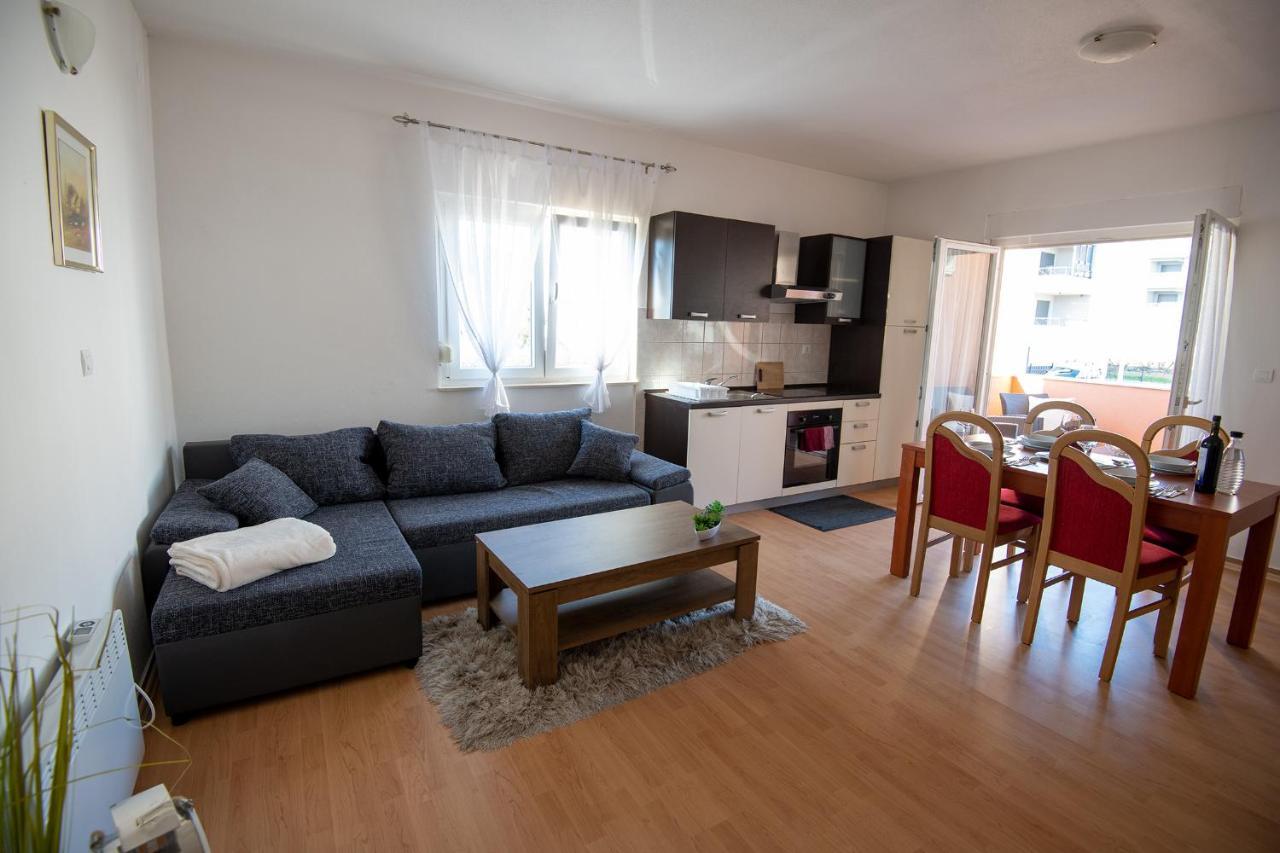 טרוגיר Apartments Mamut מראה חיצוני תמונה